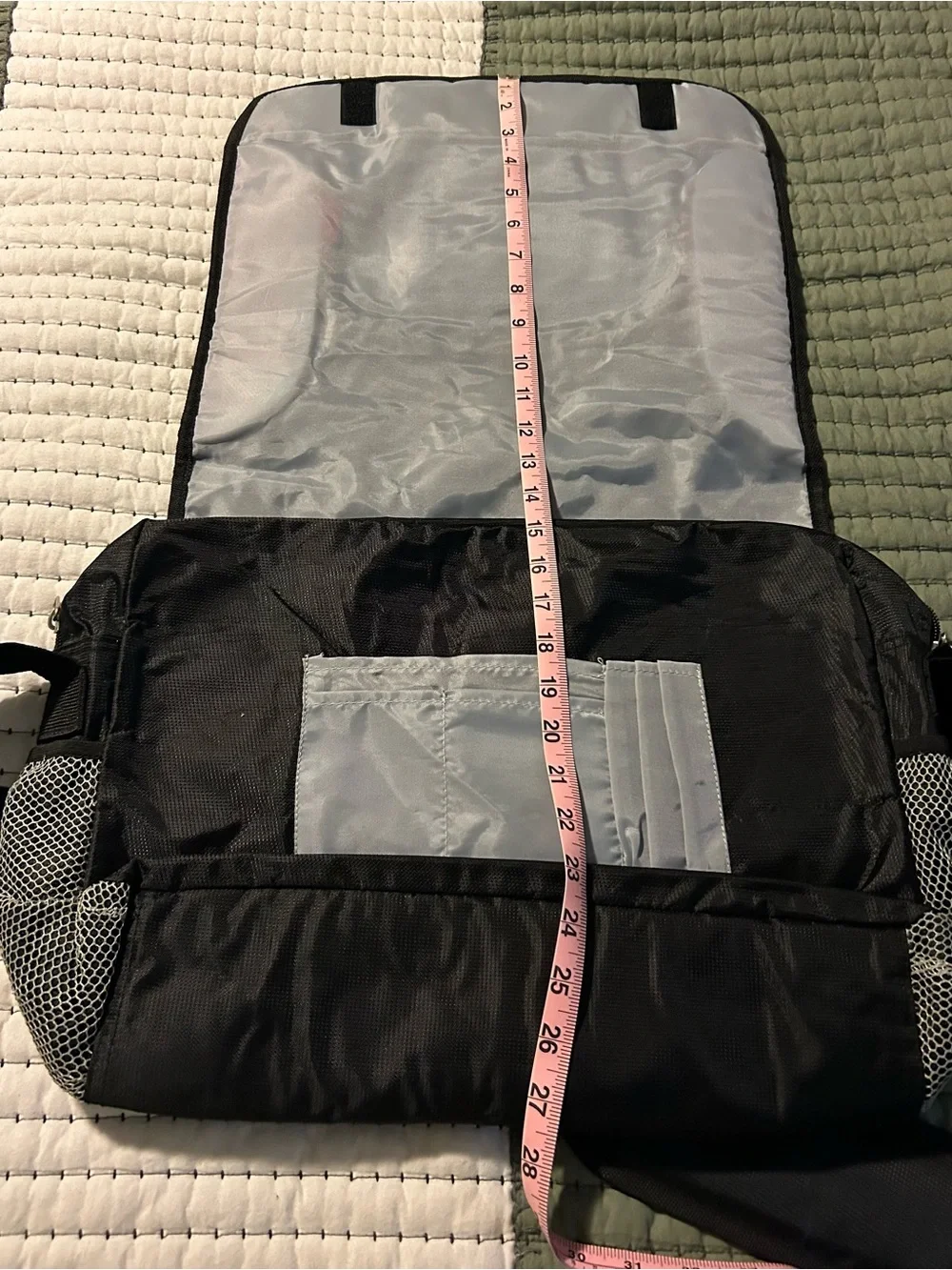 Laptop / computer, protecting black and red nylon messenger bag.